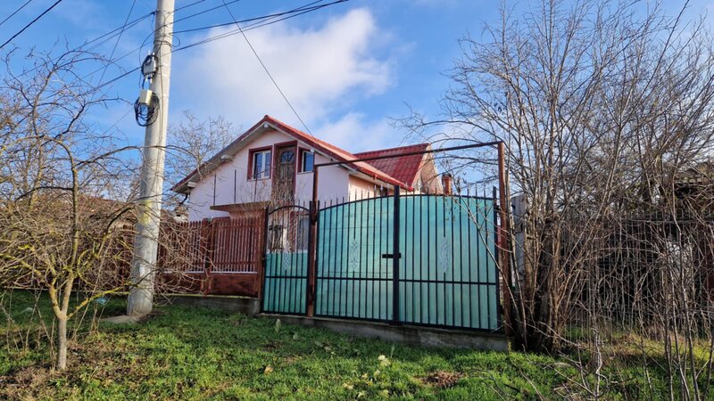 Izvoarele, sat Chiriacu, jud. Giurgiu casa +teren